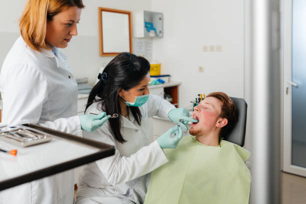 Best Emergency Dental Care for Broken or Chipped Teeth in Massillon, OH